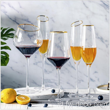 Set gelas anggur pelek emas yang ditiupkan tangan
